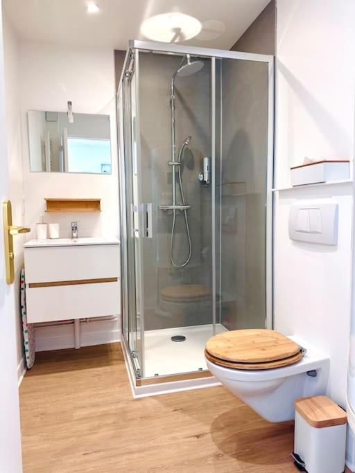 Appartement Au Coeur De Granville Extérieur photo